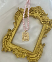 Load image into Gallery viewer, Framed Rose Pink Pearl Necklace

