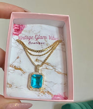 Load image into Gallery viewer, Blue Queen Pendant Necklace
