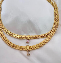 Load image into Gallery viewer, Golden Jewel Necklace
