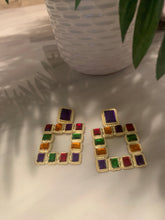 Load image into Gallery viewer, Vacay Vibes Earrings
