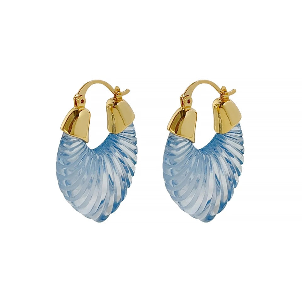 Shelly Transparent Earrings in Blue